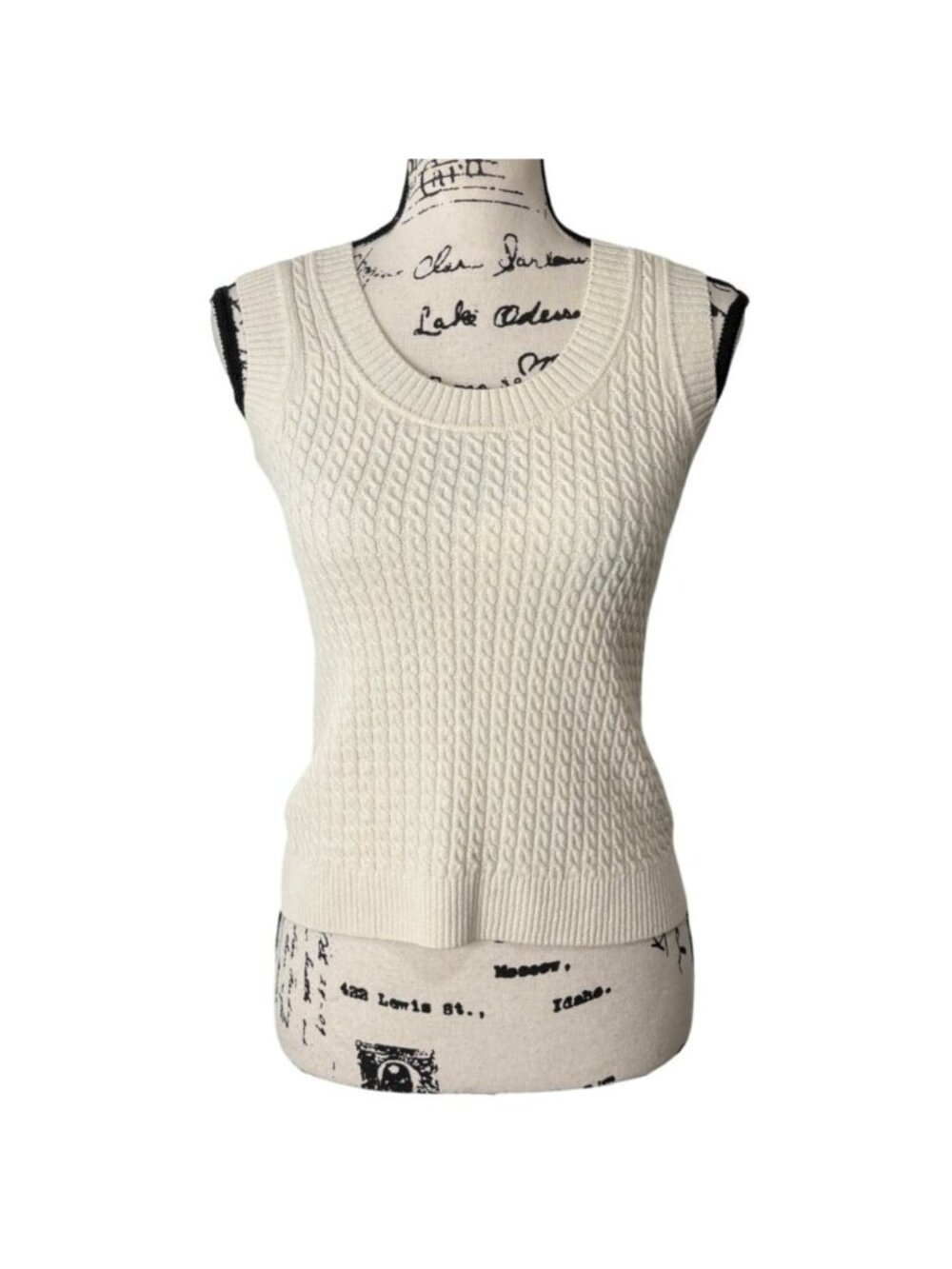 St. John Womens Size P/XS Cable Knit Top Sleeveless Sweater Cream USA